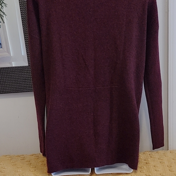 Cashmere Elegant Burgundy Sweater - Picture 7 of 7